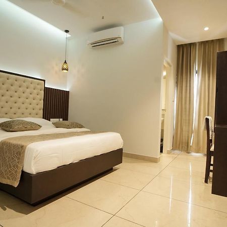 Sulu Residency 호텔 Kochi 외부 사진