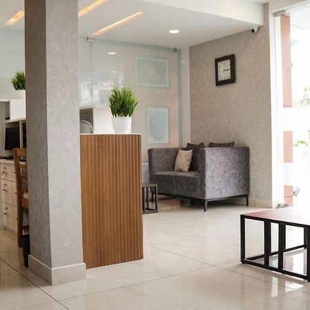 Sulu Residency 호텔 Kochi 외부 사진